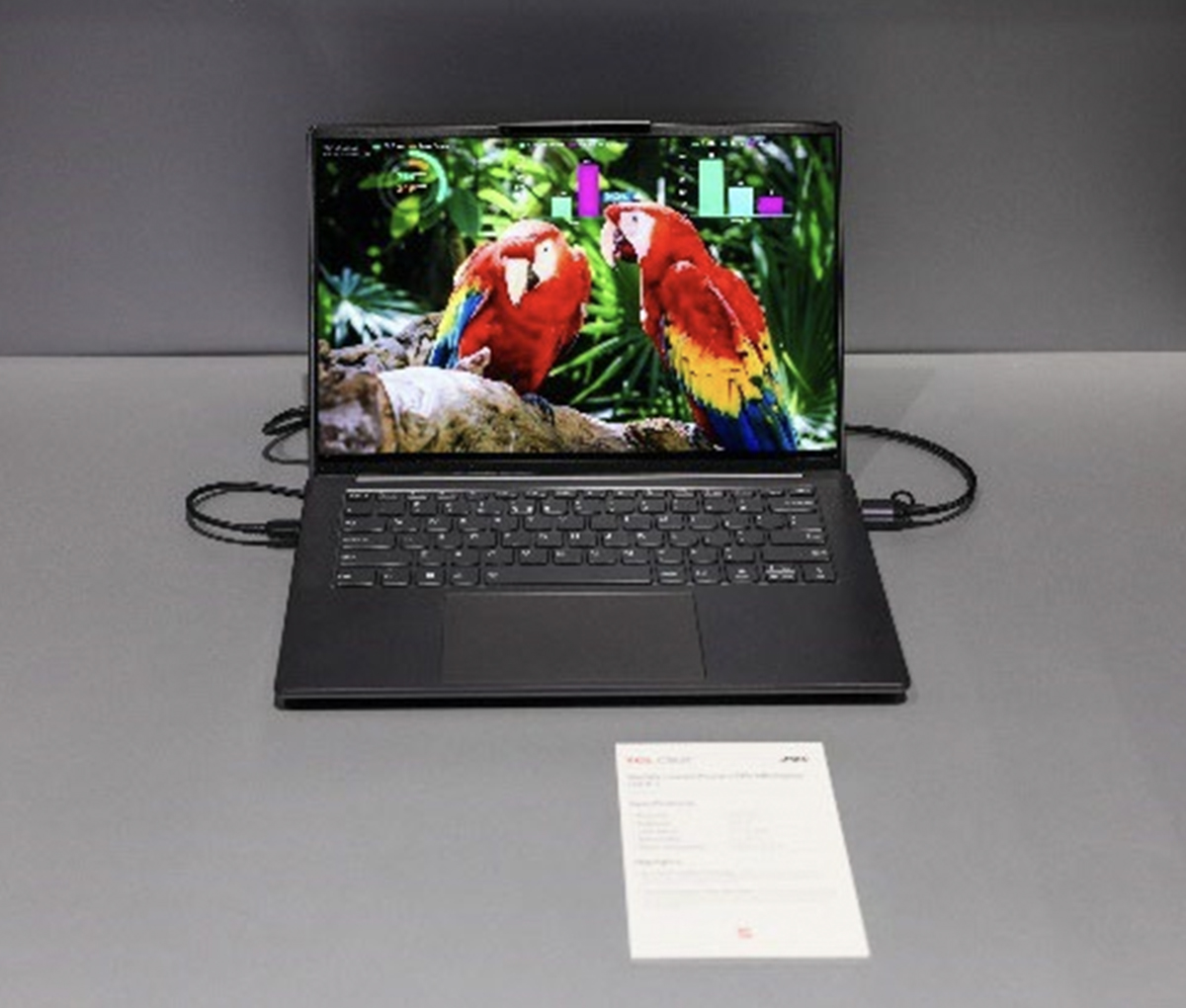 TCL华星全球最低功耗LTPO笔电显示